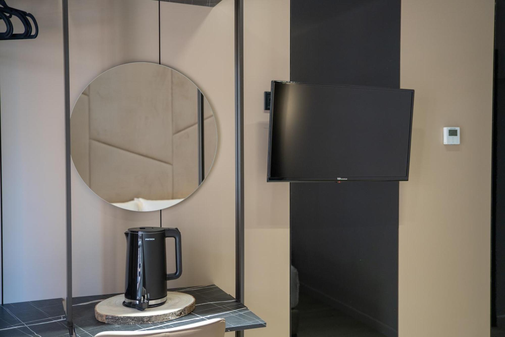 Mefolinkel Suits Hotel *