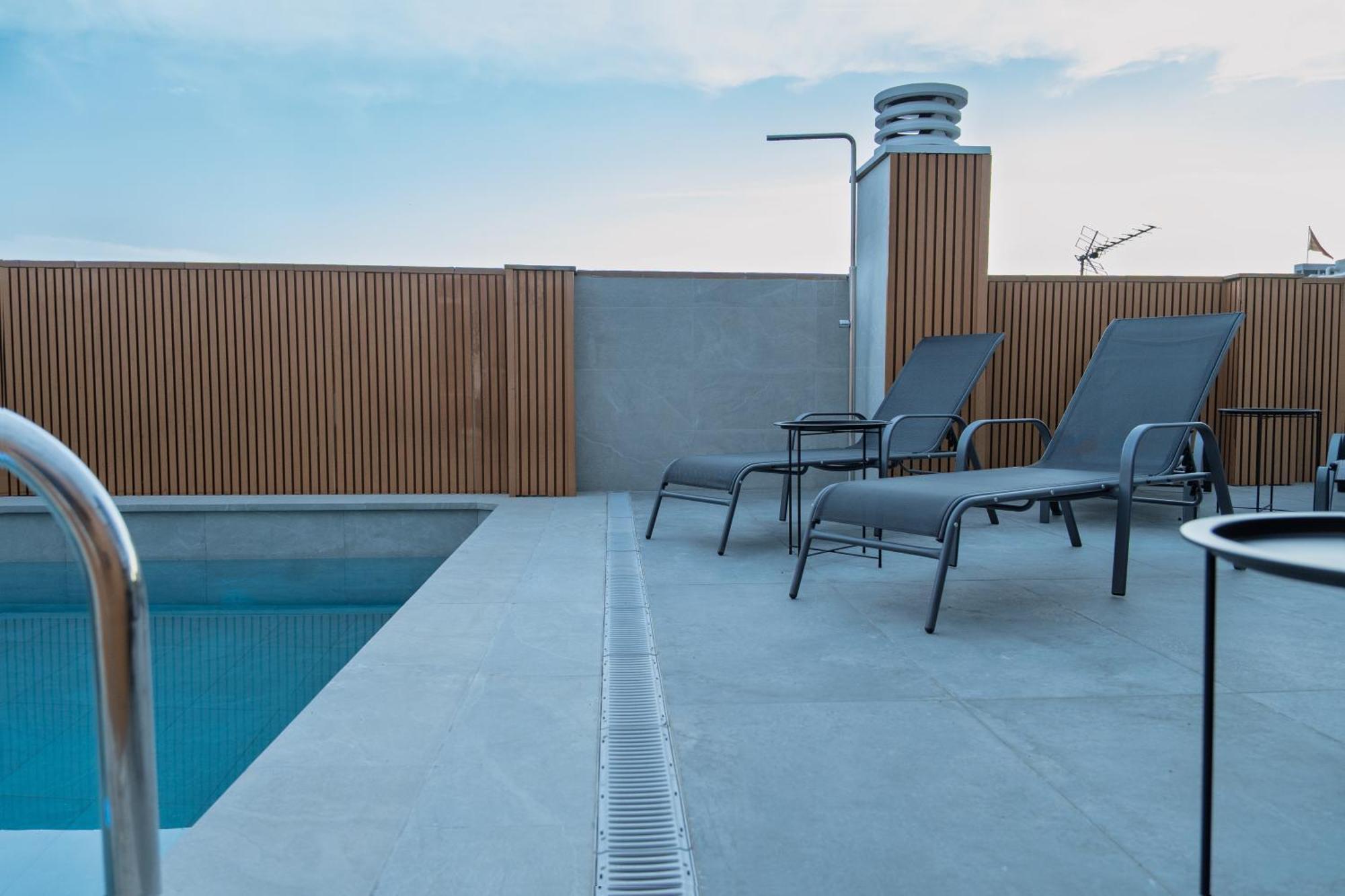 Hotel Mefolinkel Suits *